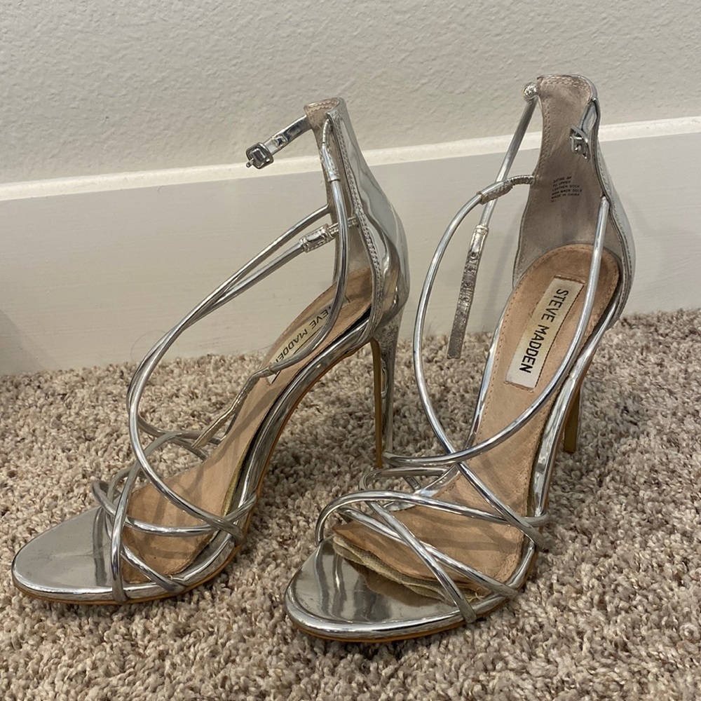 Steve Madden Silver Heels